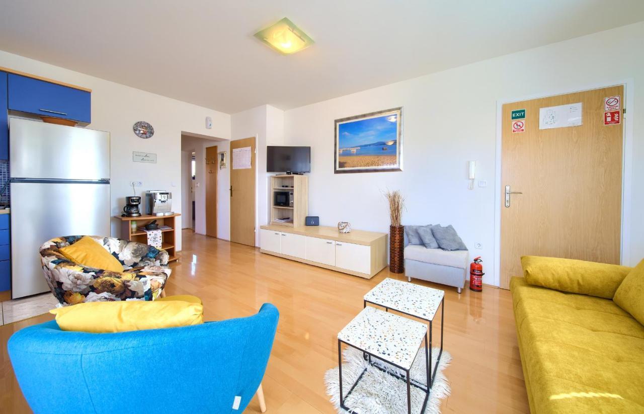 Apartman Noel คิร์ก ภายนอก รูปภาพ